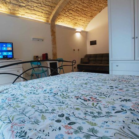 Hotel Domatio Melissa Sassari Esterno foto